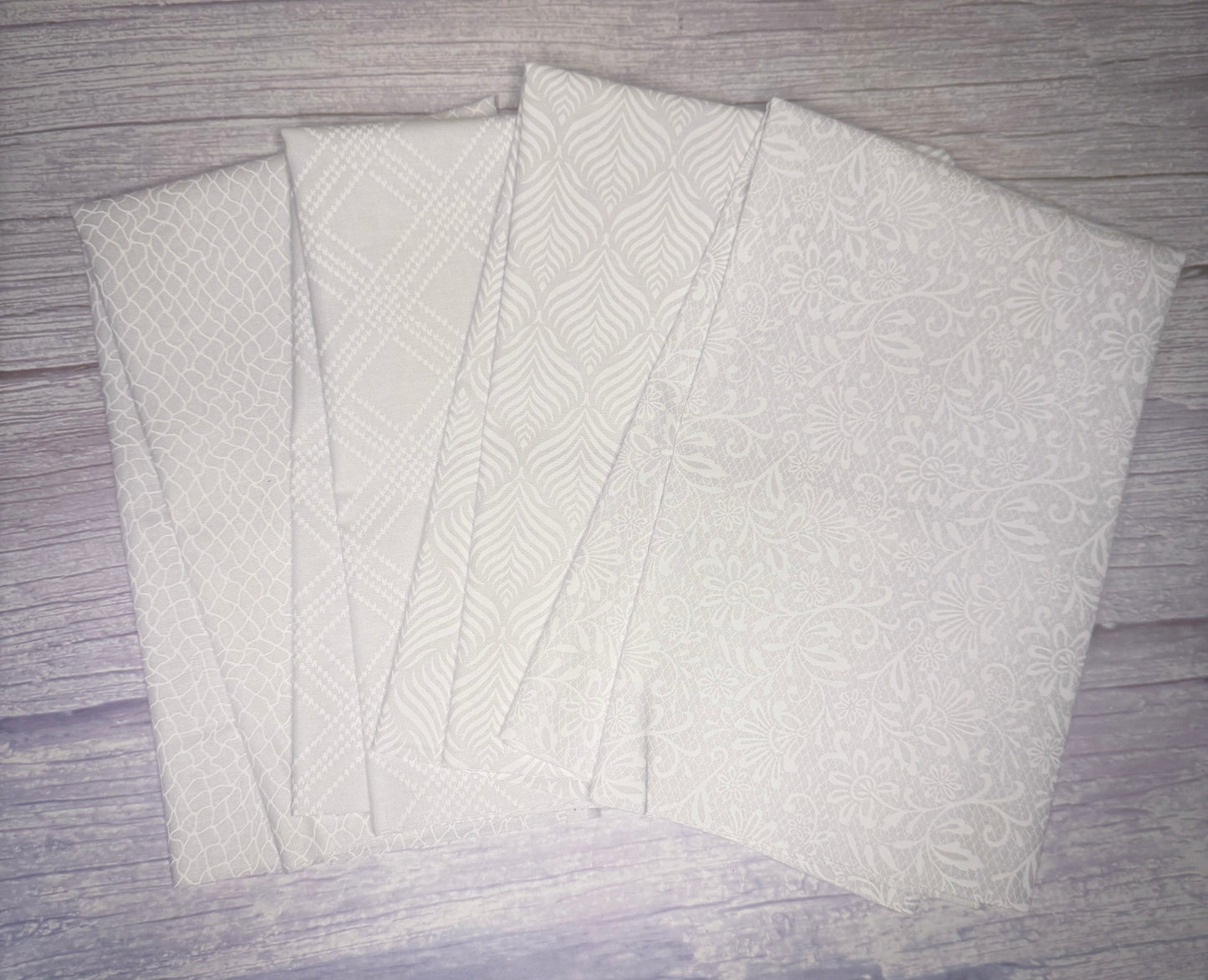 White Prints - FQ bundle - Michael Miller