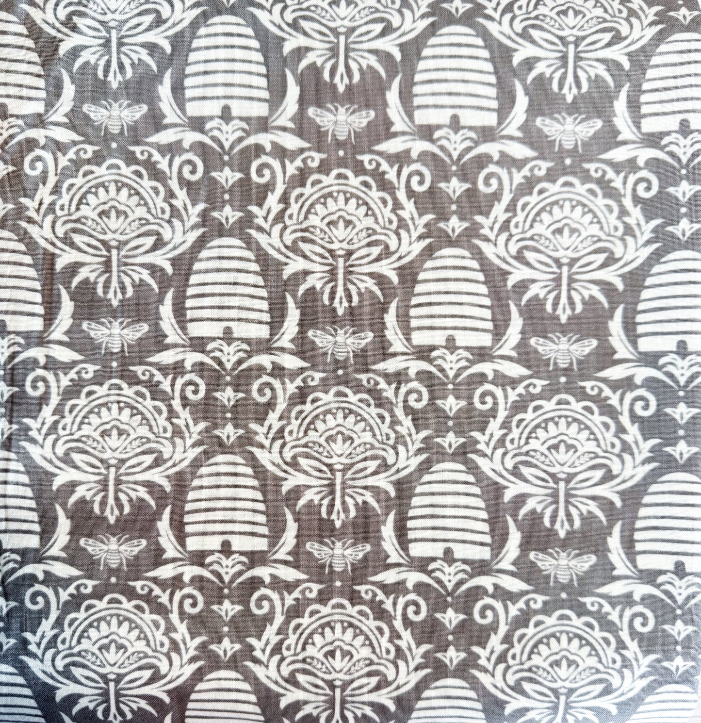 Honey & Lavendar - Grey Hives