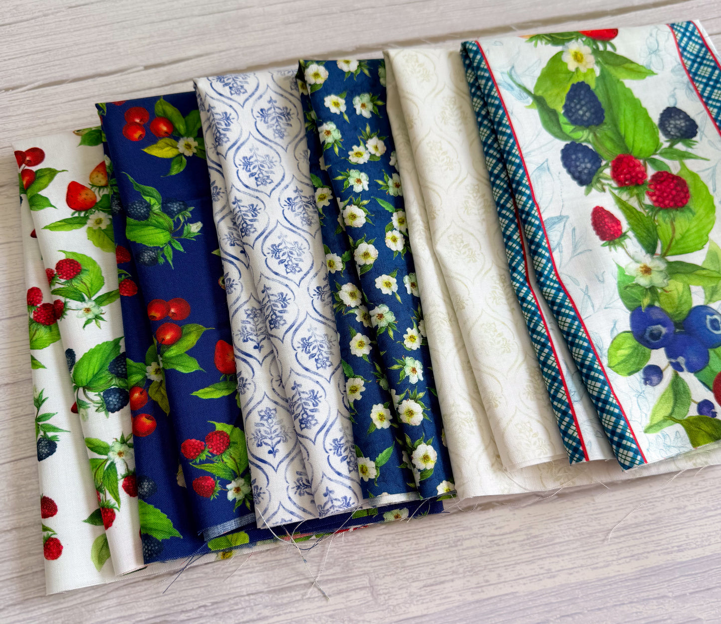 Patchwork Picnic - Fat Quarter Bundle