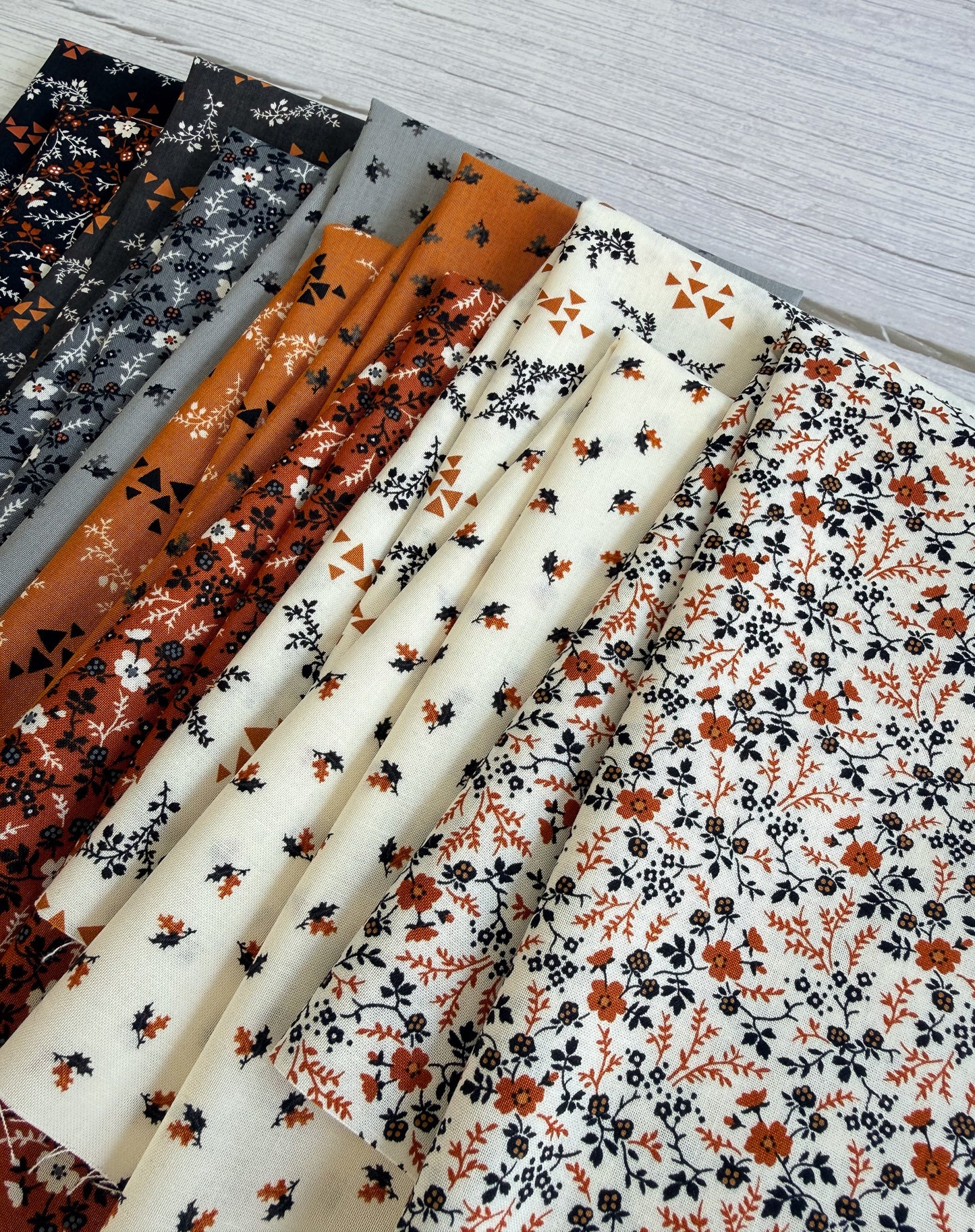 Rustic Gatherings by Primitive Gatherings - Fat Quarter Bundle
